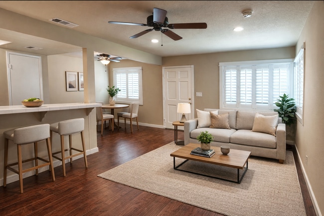 Building Photo - 16673 Viewpoint Ln