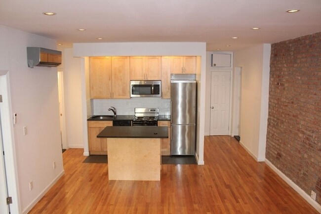 Floorplan - 25 West 8th Street