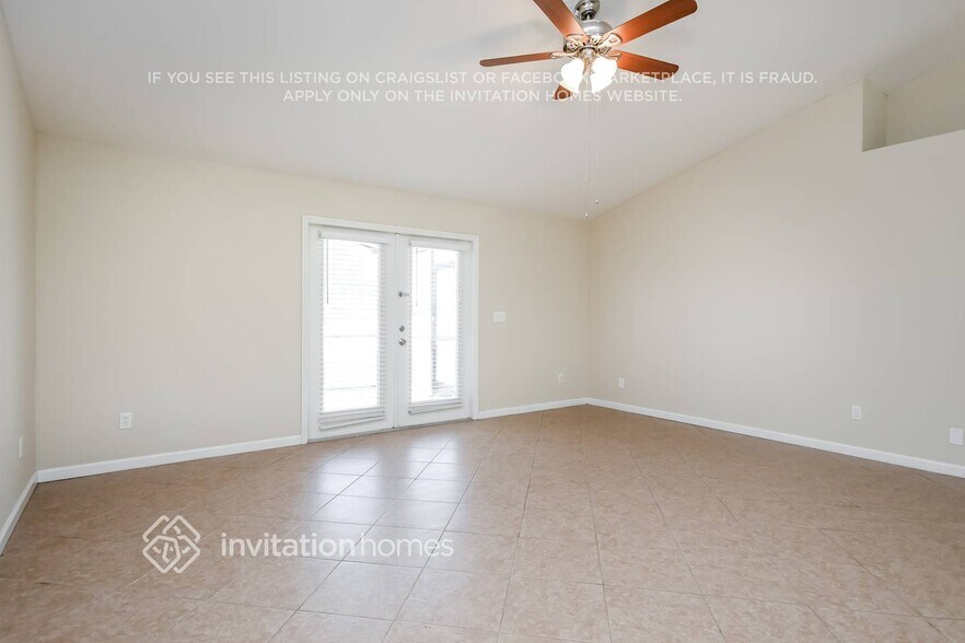 Building Photo - 9600 Saragossa St