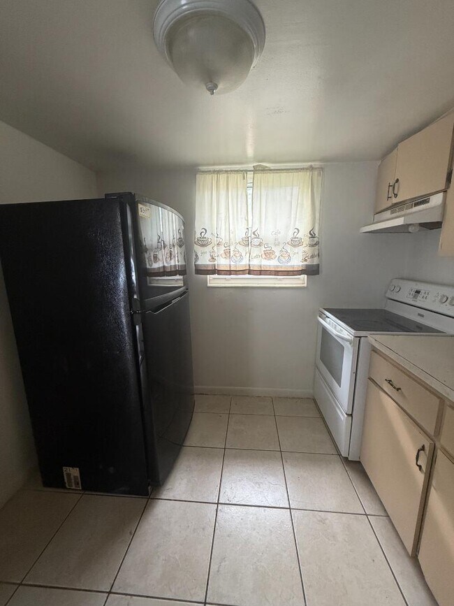 Building Photo - 3742 Belmont St