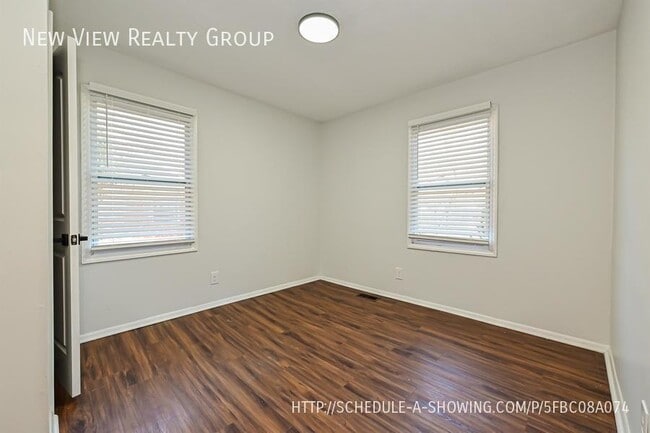 Building Photo - 4100 Dinglewood Ave
