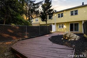 Building Photo - 7 Roundtree Ct