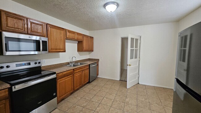 Building Photo - 5321 Marble Pl NE