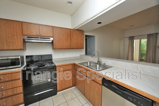 Building Photo - 6020 Winterpointe Ln