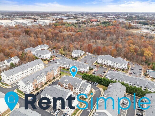 Building Photo - 7485 Brunson Cir