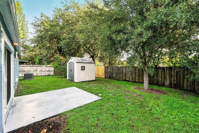 Building Photo - 427 Chicago Woods Cir