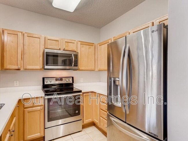 Building Photo - 6836 Meadow Grass Ln S