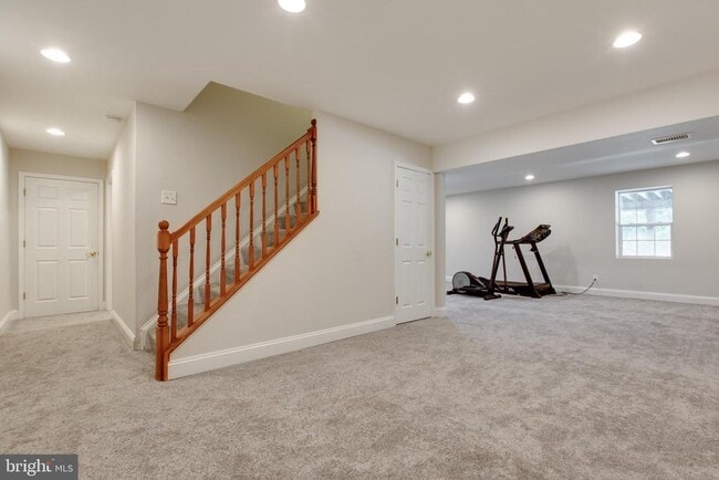 Building Photo - 2191 Oak Forest Dr