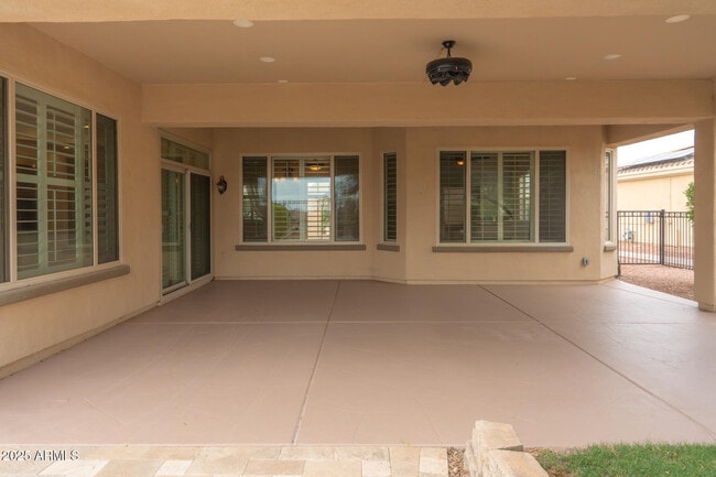 Building Photo - 13417 W La Vina Dr