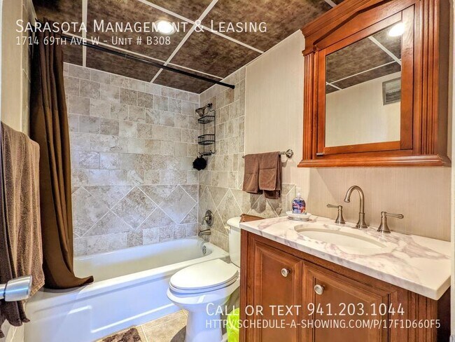 Building Photo - 1714 69th Ave W
