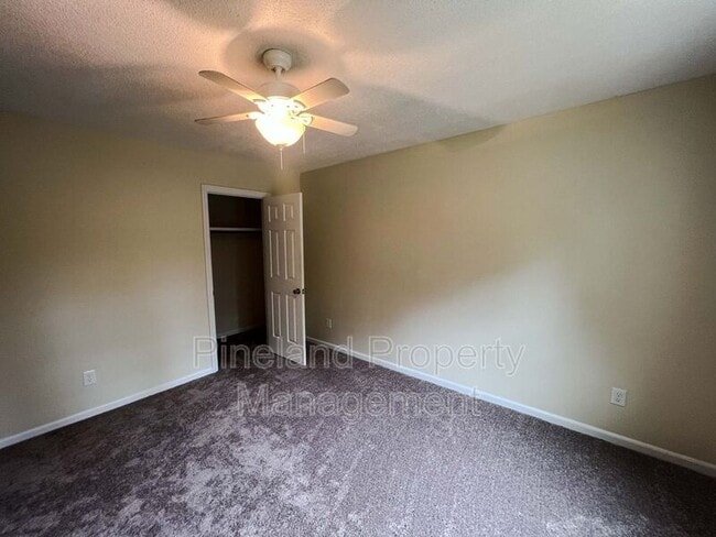 Building Photo - 544 Hilliard Dr