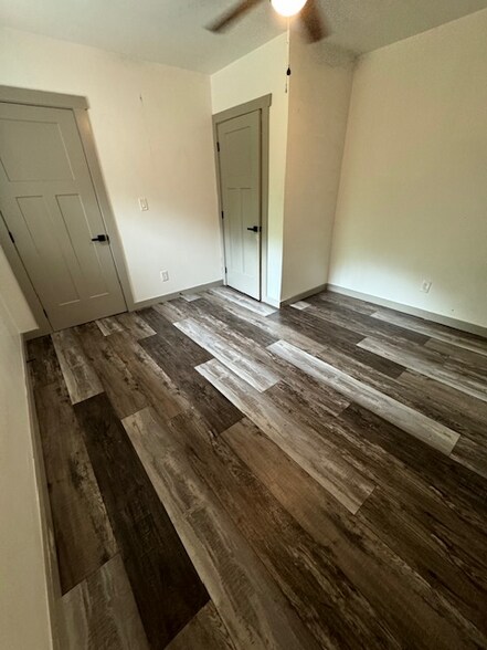 Building Photo - 534 Lee St