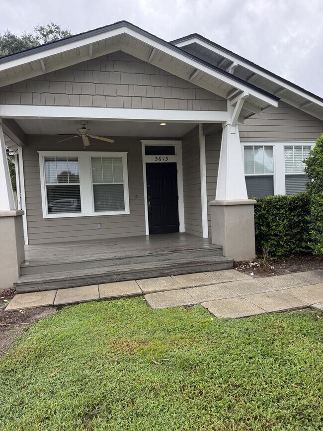 Building Photo - Single Family Home