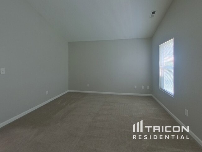 Building Photo - 412 Bent Leaf Ct