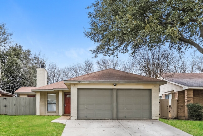 Primary Photo - 105 Caprock Dr