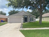 Building Photo - Beautiful Home Located In Tavares
