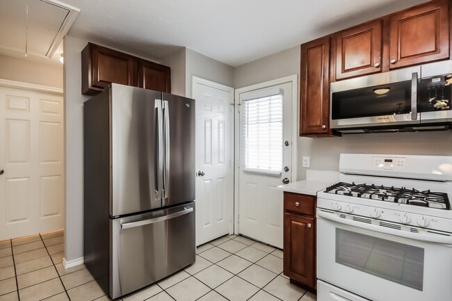 Building Photo - 12414 Shepherds Way
