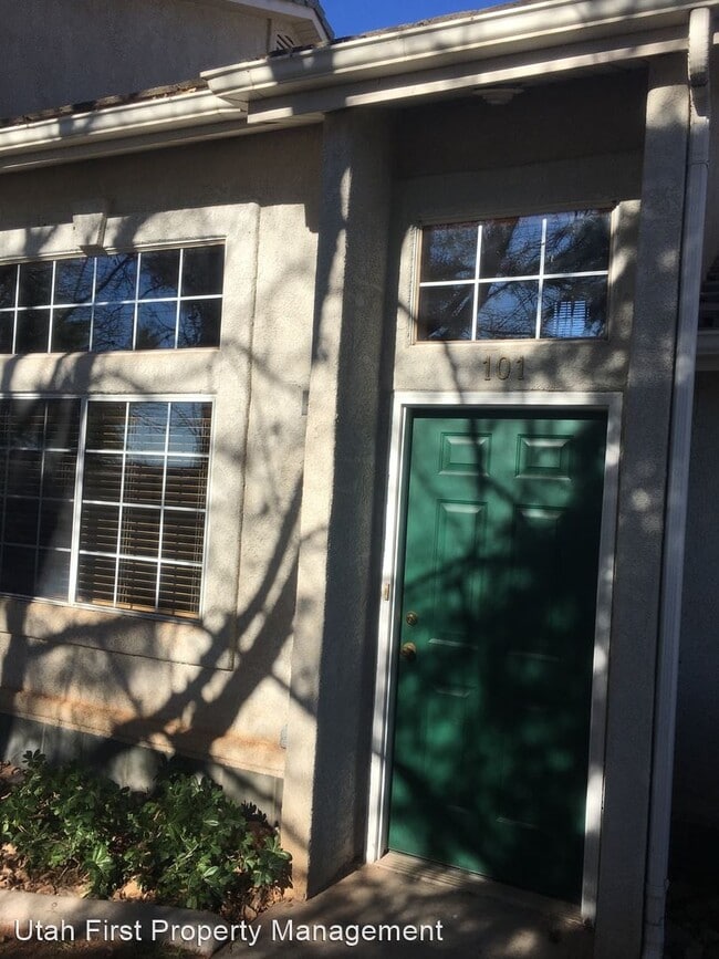 Building Photo - 2 br, 2 bath House - 684 W Buena Vista Blv...