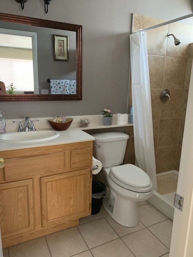 Building Photo - RENT READY!!! 3 BED 2 BATH IN NORTH LAS VEGAS!