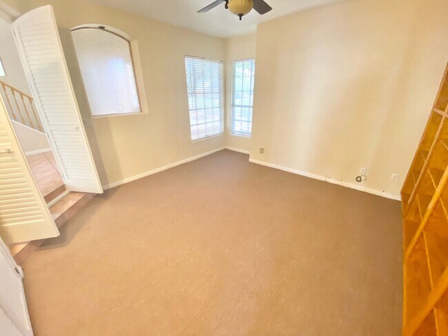 Building Photo - IMMACULATE HOME LOCATED IN SUMMERLIN, 4 BEDROOM 3.5 BATH, 3 CAR GARAGE