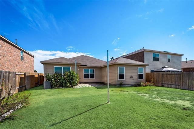 Building Photo - 2106 Bluebell Dr