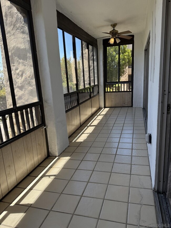 Building Photo - 2520 Clairemont Dr