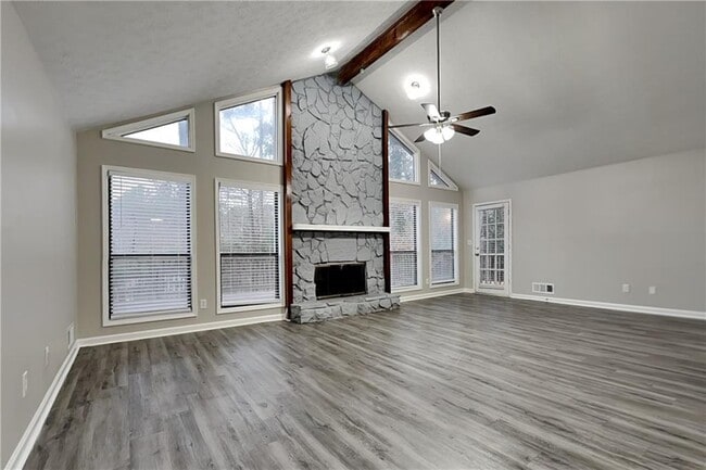 Building Photo - 2861 Hadrian Dr SW