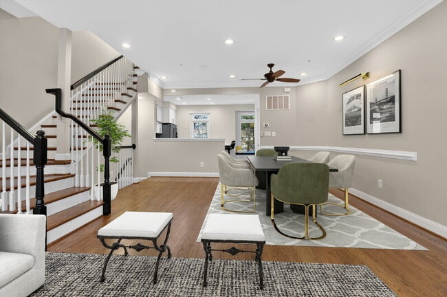 Building Photo - 504 N Thomas St