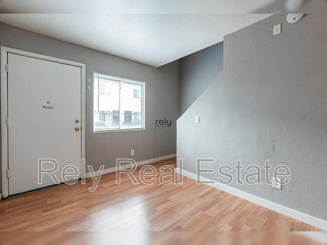 Building Photo - 12740 W Amy Dr