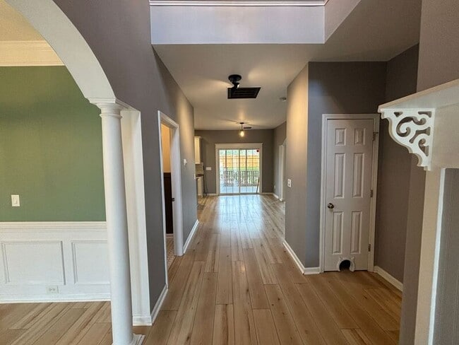 Building Photo - 112 Salinas Ct