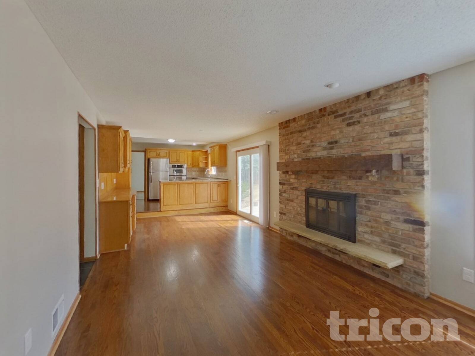 Building Photo - 3301 Skyview Dr