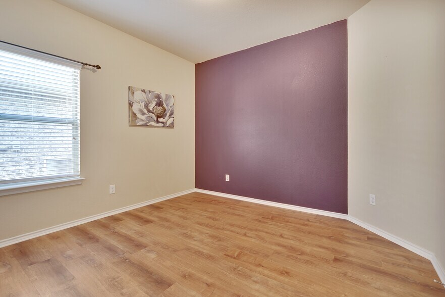 Building Photo - 117 Oakmont Dr