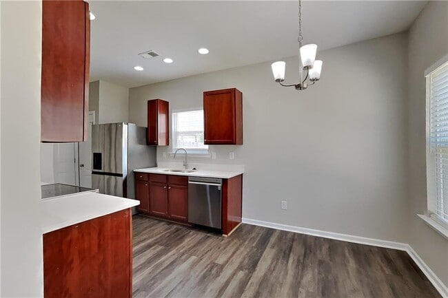 Building Photo - 843 Lobdale Falls Dr