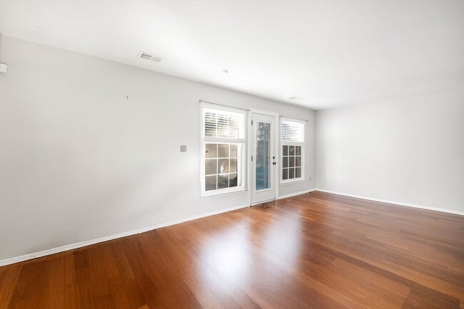 Building Photo - 8418 Knights Bridge Rd