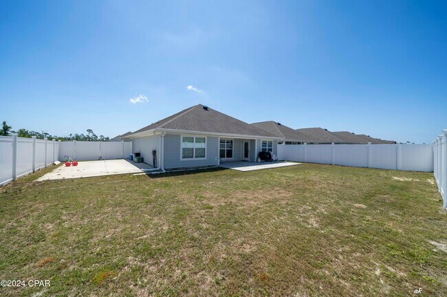 Building Photo - 295 Bayou Bend Ln