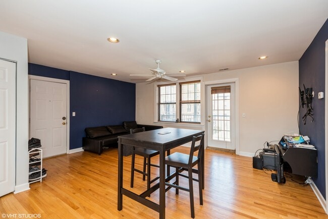 Building Photo - 5228 N Campbell Ave