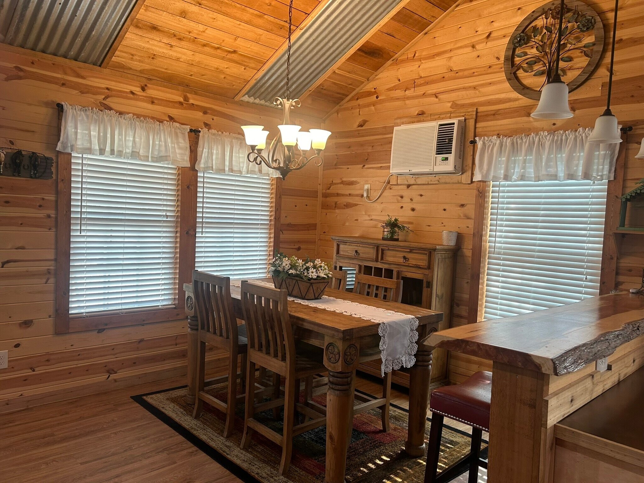 Building Photo - 6295 Spring Branch Rd