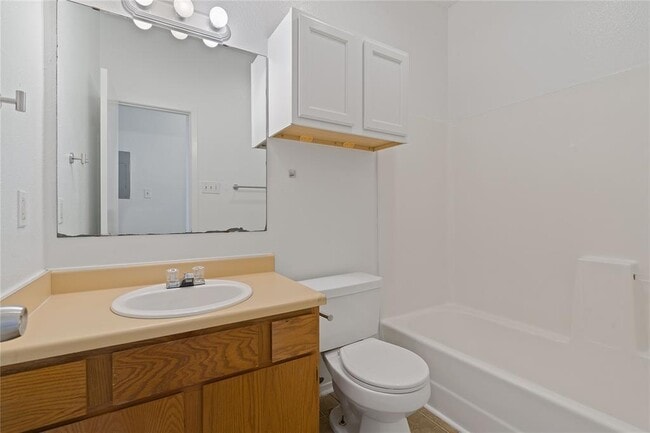 Building Photo - 2507 W Slaughter Ln