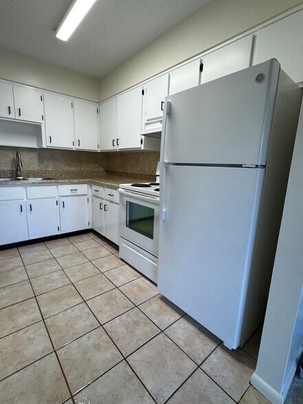 Building Photo - 506 Quincy Ave