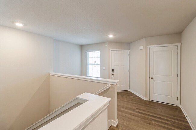 Building Photo - FULLY FINISHED BASEMENT!! 4 Bed, 3 Bath Home in Waukee