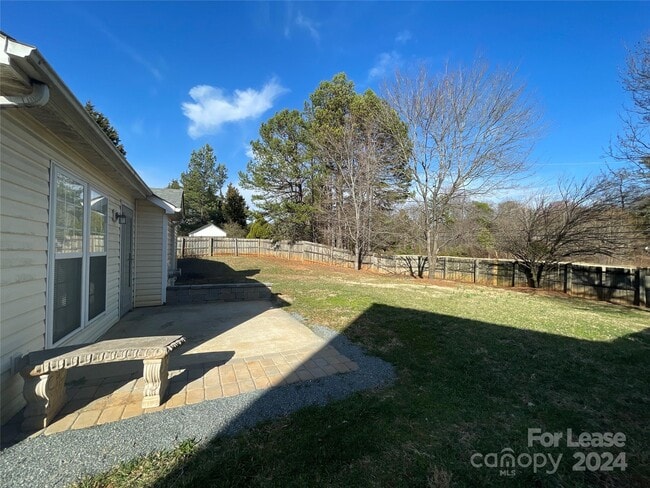 Building Photo - 7802 Buddy Holly Rd