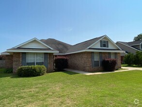 Building Photo - 4/2 in Fairhope's Hollowbrook