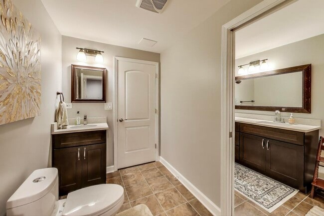 Building Photo - 613 Kinnear Cove