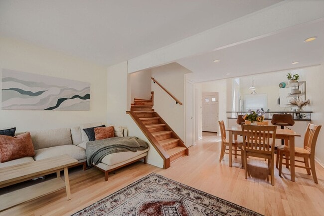 Building Photo - Charming Updated 3BR Gem | Great Boulder Access