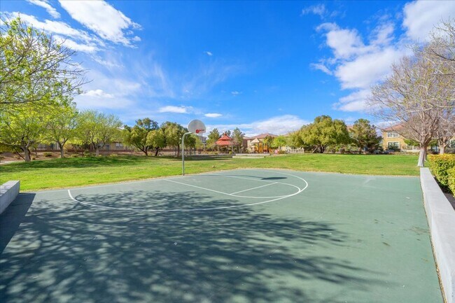 Building Photo - Gorgeous 4 Bedroom Home with Pool, Spa, and Abundant Space in Gated Community
