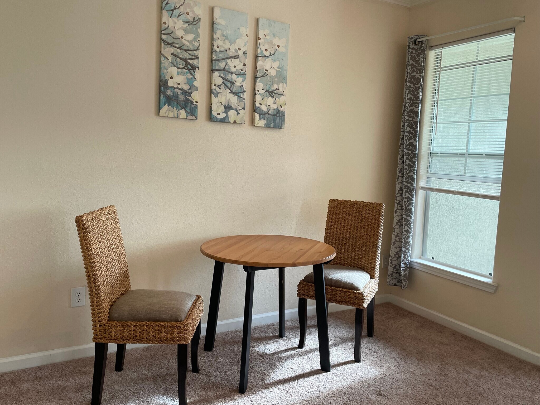 Building Photo - 8290 Gate Pky W