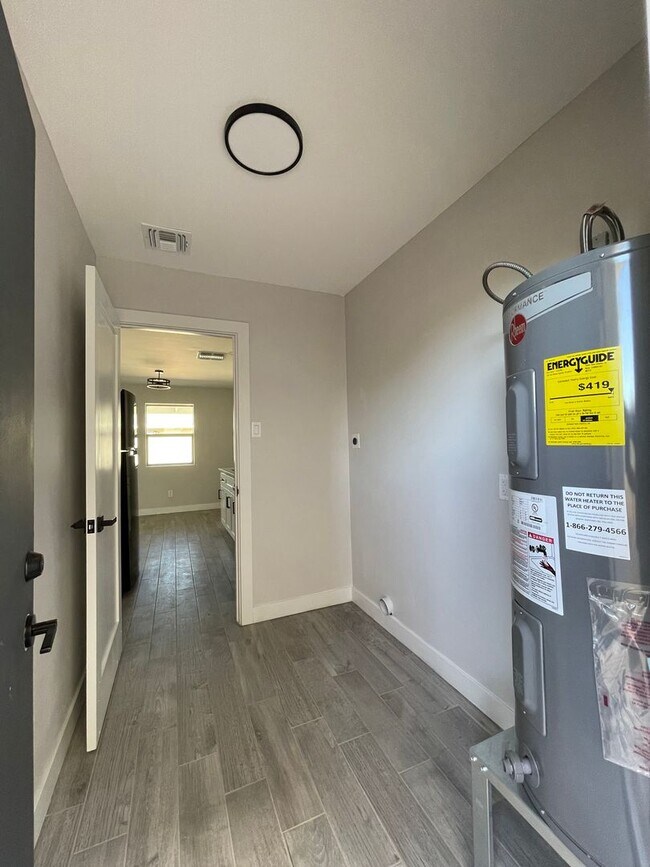 Building Photo - Charming 1 bed 1 bath in great location!