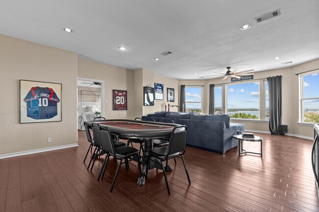 Building Photo - 112 Big Sky