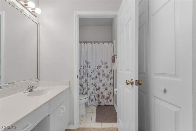 Building Photo - 12131 Summergate Cir