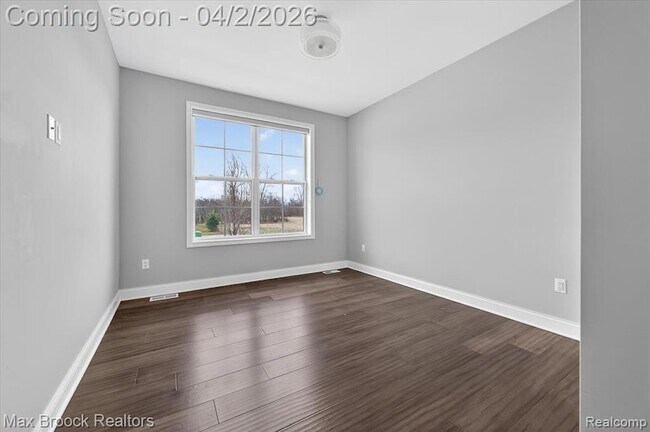 Building Photo - 43721 Legacy Dr